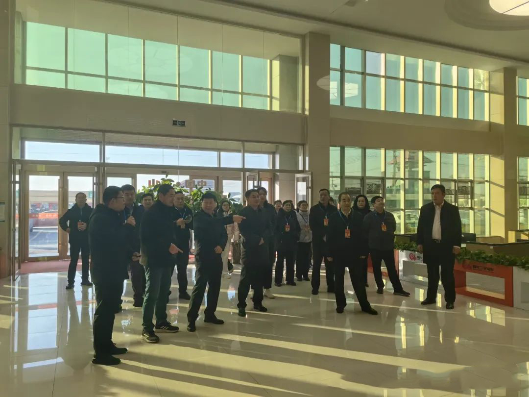 热烈欢迎驻梁市人大代表一行莅临U8国际二手车市场视察指导